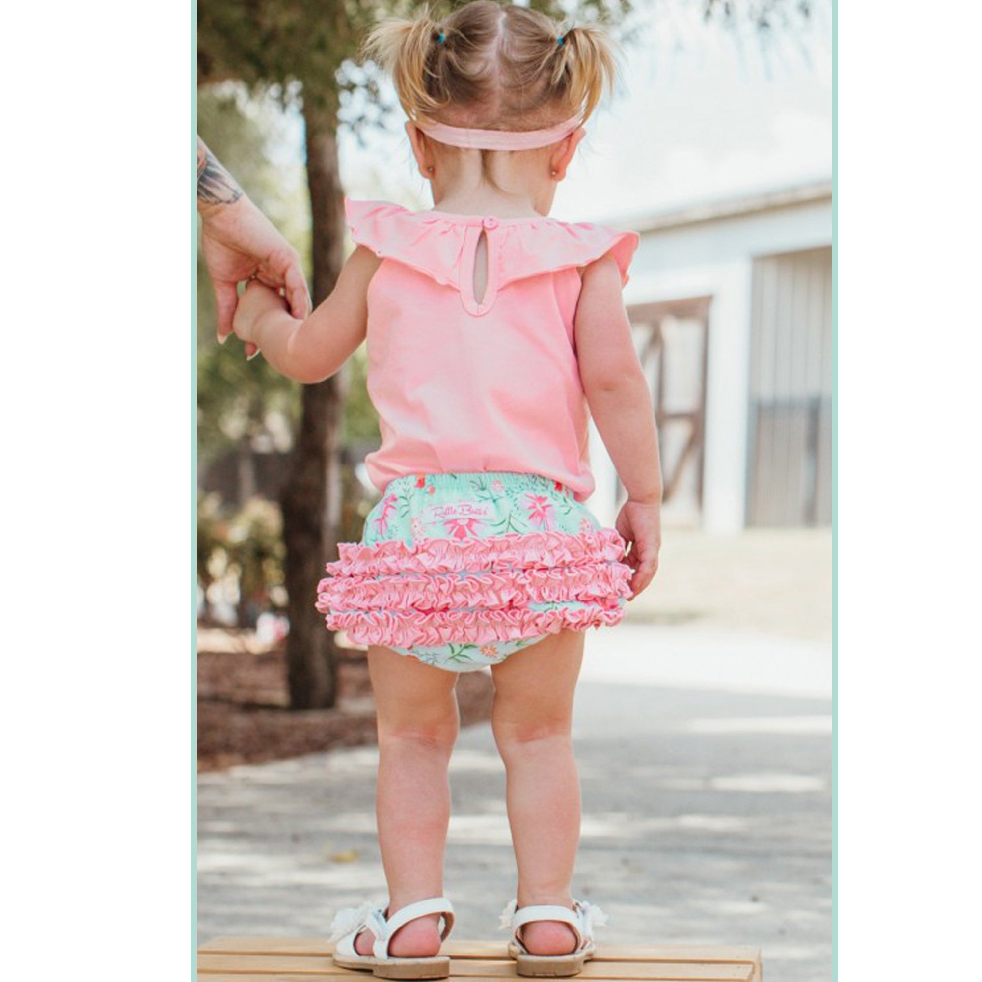 https://www.babyblingstreet.com/baby-toddler-boutique/pc/catalog/rufflebutts-wildflower-babygirl-set_1887_detail.jpg